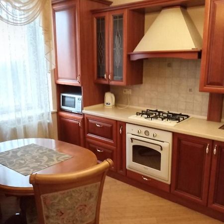 1-Комнатная Квартира Вип Уровня Посуточно В Ужгороде. Ул.И.Франка. Esterno foto